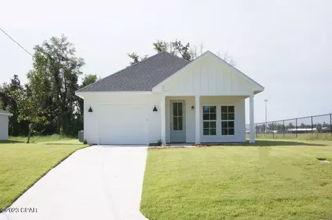 4790 Lake Dr, Panama City, FL 32404