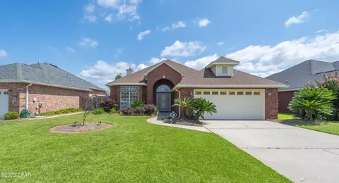 121 Harrison Pl, Panama City, FL 32405