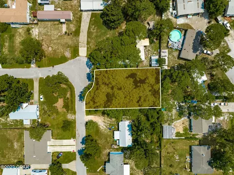 2429 Valley Oak Ct, Panama City Beach, FL 32408
