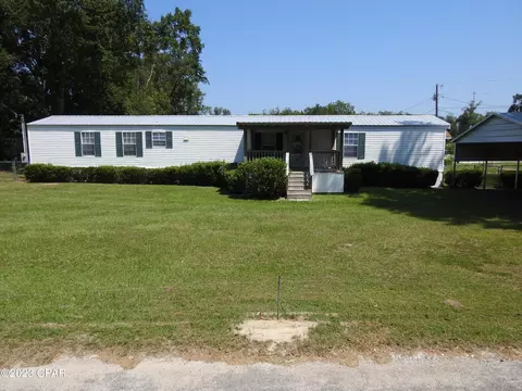 111 Fern Dr, Wewahitchka, FL 32465
