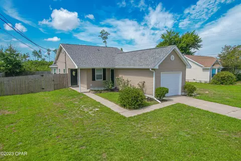 2512 E 37th St, Panama City, FL 32405