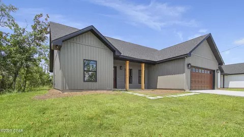 2941 Douglas Rd, Panama City, FL 32405