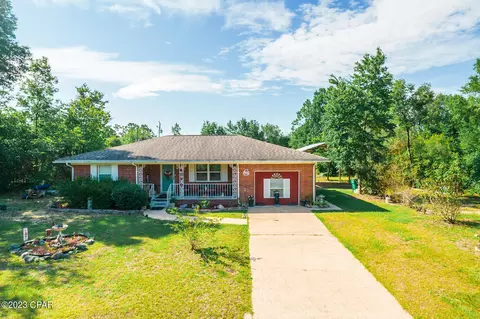3945 Gables Blvd, Chipley, FL 32428 photo 2