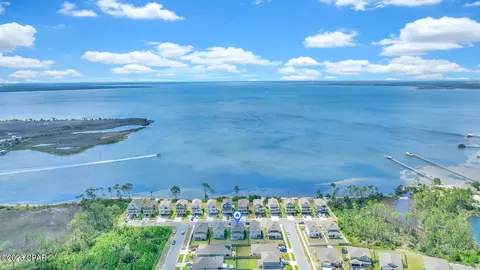 121 Carriage Rd, Panama City, FL 32404