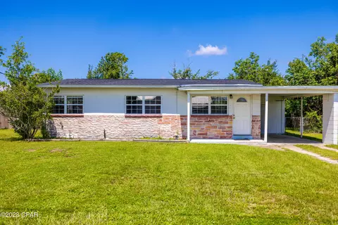 810 New York Ave, Lynn Haven, FL 32444