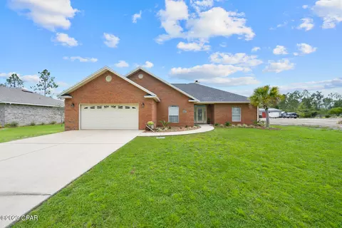 3424 High Cliff Rd, Southport, FL 32409