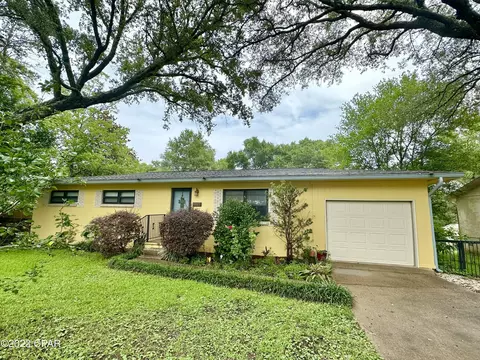 336 Ohio Ave, Valparaiso, FL 32580
