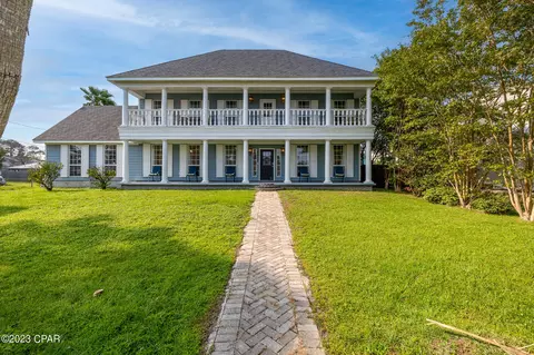 6220 Orange Plz, Panama City Beach, FL 32408