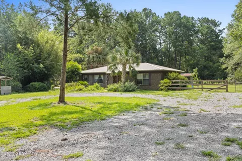 196 Harold Cosson Rd, Defuniak Springs, FL 32435