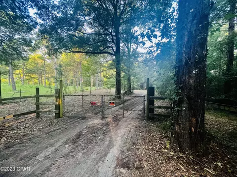 3016 Culpepper Ln, Vernon, FL 32462