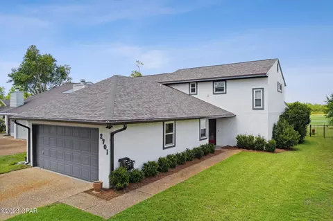 2701 Country Club Dr, Lynn Haven, FL 32444