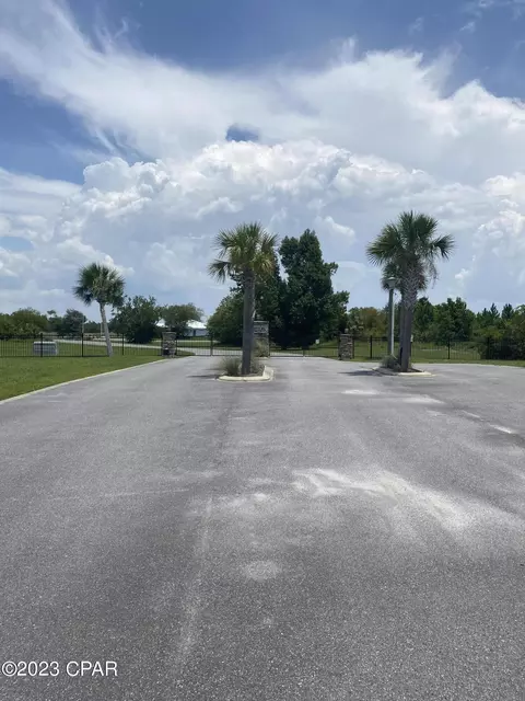 13017 Airway St, Panama City, FL 32404