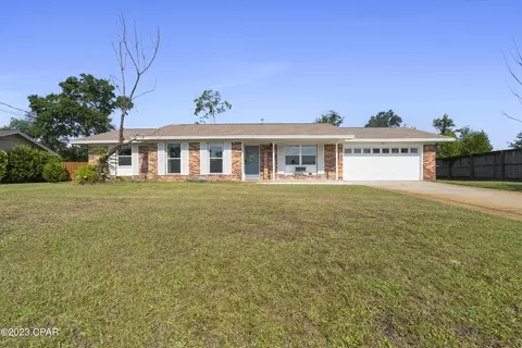 957 Huntingdon Cir, Panama City, FL 32405