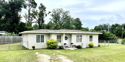 4458 Fairfax Rd, Marianna, FL 32446