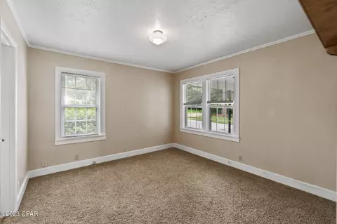 676 3rd St, Chipley, FL 32428 photo 2