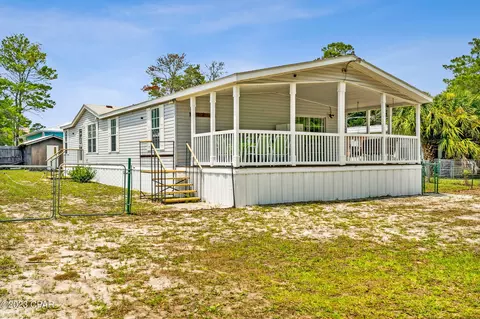 559 Sandy Ln, Panama City Beach, FL 32413