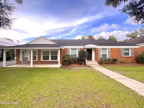 2924 Jefferson St, Marianna, FL 32446