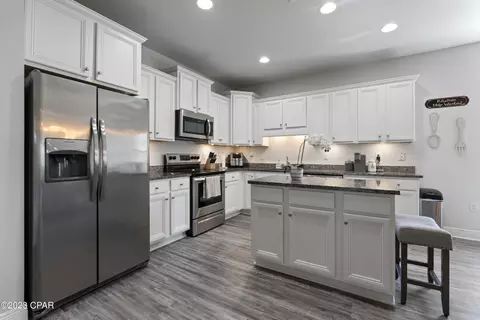 135 N Shoreview Dr, Panama City, FL 32404