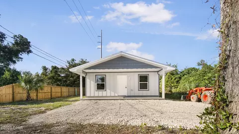 1701 E 7th St, Panama City, FL 32401