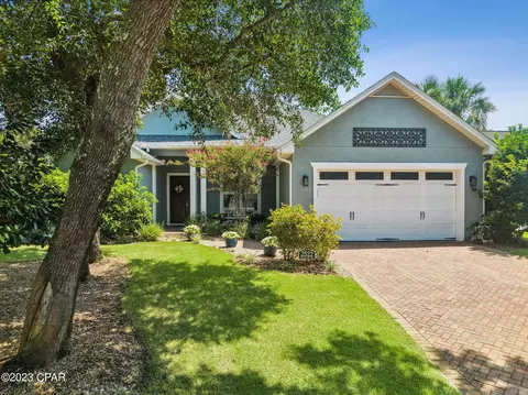 2522 Pelican Bay Dr, Panama City, FL 32408