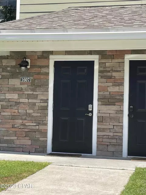1607 Cape Cod Dr, Panama City Beach, FL 32407