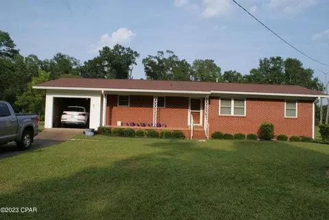 3754 Burbank Rd, Marianna, FL 32446