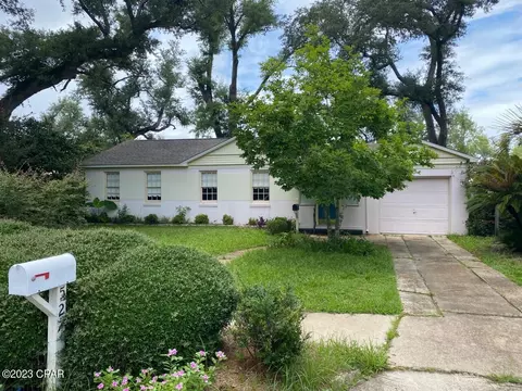 527 E 5th St, Panama City, FL 32401