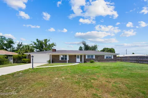 7219 Hiawatha St, Panama City, FL 32404