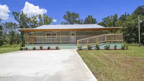 4232 Wilderness Rd, Vernon, FL 32462