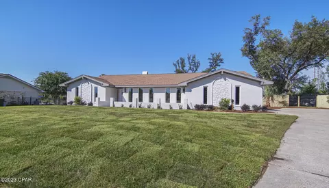 510 Northshore Cir, Lynn Haven, FL 32444