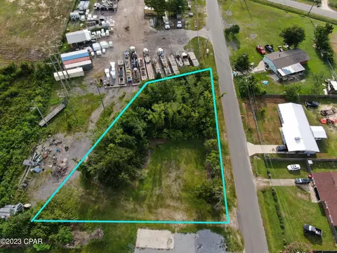 2612 E 22nd Ct, Panama City, FL 32405