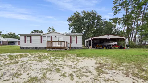 133 Spikes Rd, Southport, FL 32409