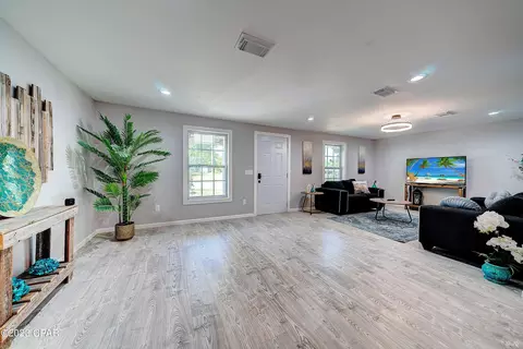 607 N Pear St, Chipley, FL 32428 photo 14