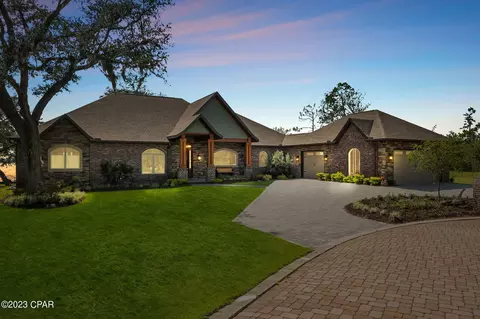 4400 Deer Point Cove Ln, Panama City, FL 32404