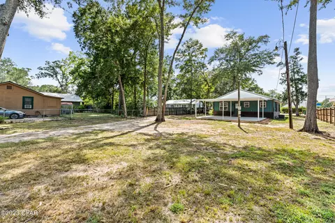 717 Sinclair St, Chipley, FL 32428 photo 39