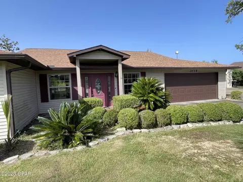 1238 Collegewood Dr, Lynn Haven, FL 32444