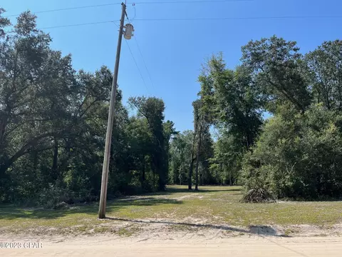3713 Whispering Pnes, Greenwood, FL 32443