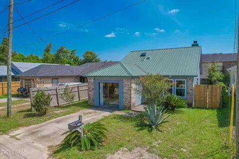 3912 Wave Ave, Panama City, FL 32404