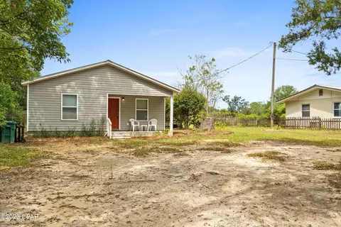 705 N Cotton St, Bonifay, FL 32425