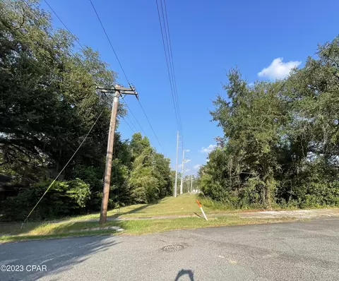 0000 Chattahoochee St, Chattahoochee, FL 32324