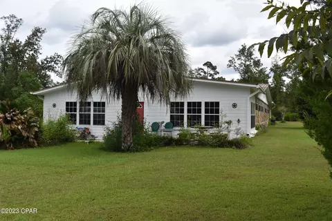 1839 Sun Fun Ln, Cottondale, FL 32431
