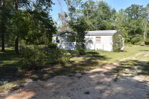 1181 Glory Ln, Chipley, FL 32428
