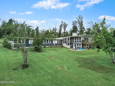 3091 6th St, Marianna, FL 32446