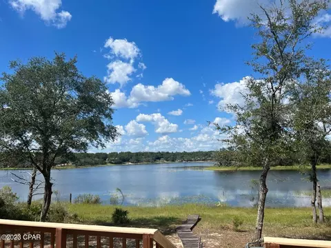 2900 River Lake Dr, Chipley, FL 32428