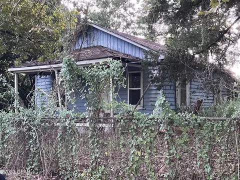 682 686 Brown, Chipley, FL 32428 photo 2