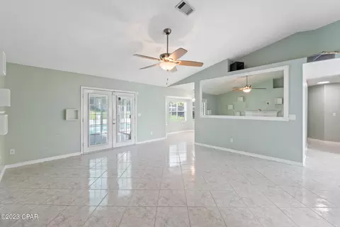 426 Jillian Dr, Crestview, FL 32536 photo 3
