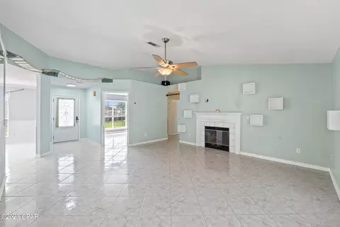 426 Jillian Dr, Crestview, FL 32536 photo 2