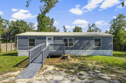 9029 Pecan St, Youngstown, FL 32466