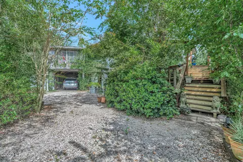 9038 Crook Hollow Rd, Panama City, FL 32404