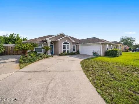 2512 Breezy Ln, Panama City, FL 32405